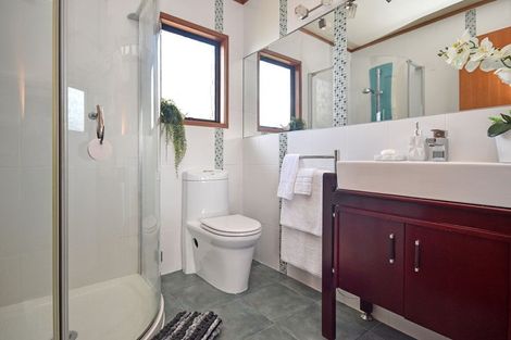 Photo of property in 24 Danbury Drive, Torbay, Auckland, 0630