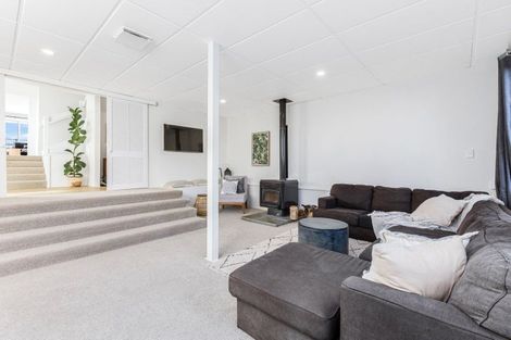 Photo of property in 11 Spinnaker Drive, Whitby, Porirua, 5024