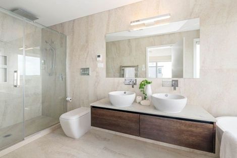 Photo of property in 7 Bounty Road, Long Bay, Auckland, 0630