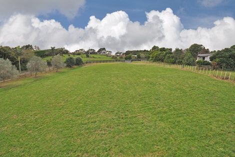 Photo of property in 19 Hyland Place, Waiuku, 2681