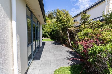 Photo of property in 43 Amesbury Drive, Churton Park, Wellington, 6037
