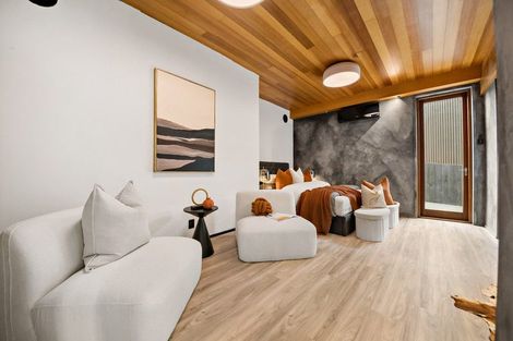 Photo of property in 26 Braemar Road, Castor Bay, Auckland, 0620