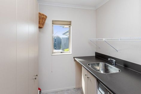 Photo of property in 7 Gilders Grove, Heathcote Valley, Christchurch, 8022