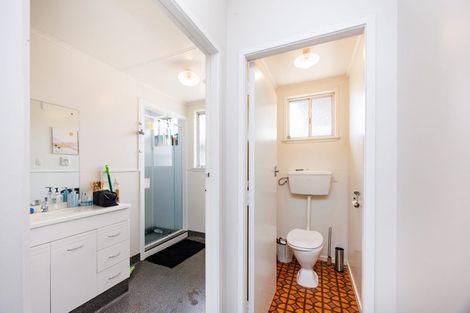 Photo of property in 8 Marne Street, Hokowhitu, Palmerston North, 4410