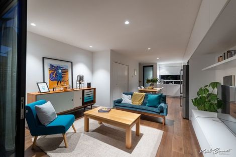 Photo of property in 4 Jean Caldwell Way, Island Bay, Wellington, 6023