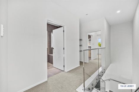 Photo of property in 11 Farranfore Road, Opaheke, Papakura, 2113