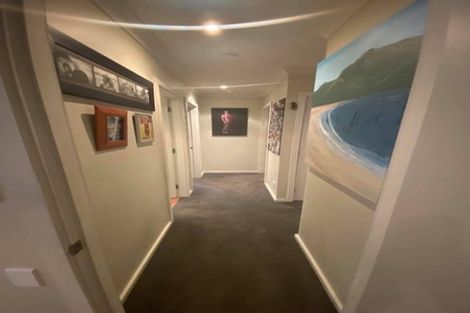 Photo of property in 33a Forest Road, Pinehaven, Upper Hutt, 5019