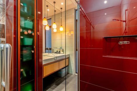 Photo of property in 51 The Crescent, Roseneath, Wellington, 6011