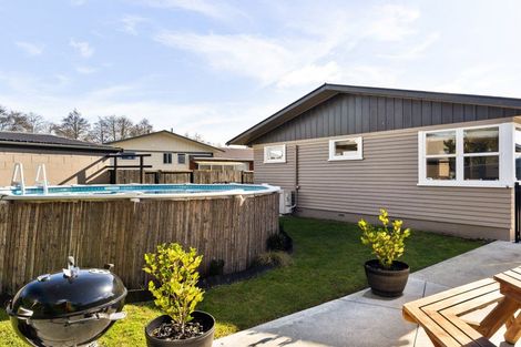 Photo of property in 70 Mears Road, St Andrews, Hamilton, 3200