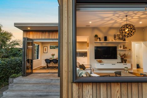 Photo of property in 67 Oceanview Road, Mount Maunganui, 3116