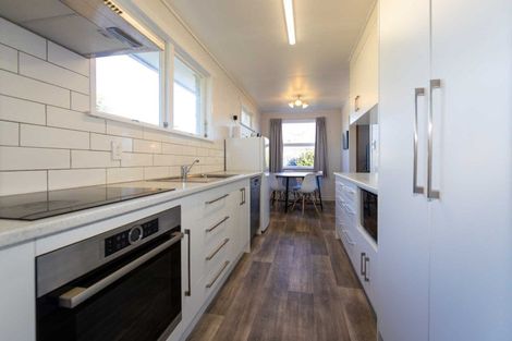 Photo of property in 1/1007 Duke Street, Mahora, Hastings, 4120