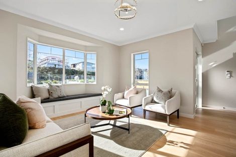 Photo of property in 4 Fender Place, Long Bay, Auckland, 0630