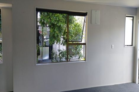 Photo of property in 24 Shearwater Street, One Tree Point, 0118