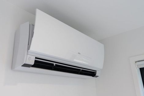 Photo of property in 4/183 Cambridge Terrace, Fairfield, Lower Hutt, 5011