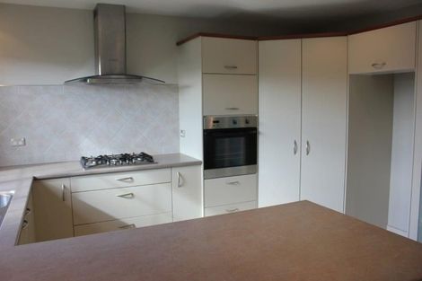 Photo of property in 2 Walton Street, Red Beach, 0932