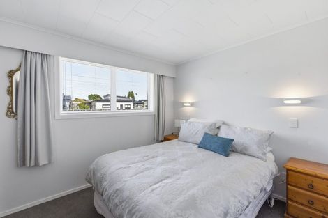 Photo of property in 17 Margaret Road, Raumati Beach, Paraparaumu, 5032