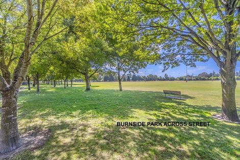 Photo of property in 7 Roydvale Avenue, Burnside, Christchurch, 8042