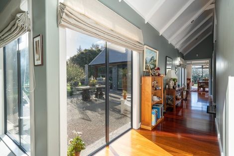 Photo of property in 3 Chestnut Grove, Acacia Bay, Taupo, 3385