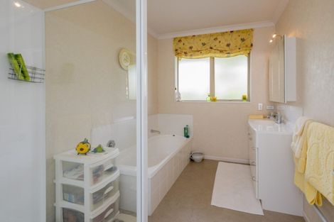 Photo of property in 91 Queen Street West, Levin, 5510