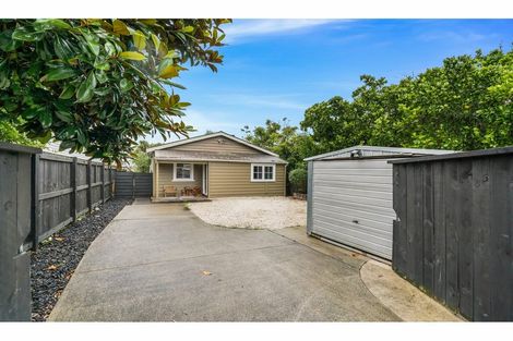 Photo of property in 437 West Coast Road, Glen Eden, Auckland, 0602