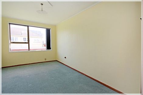 Photo of property in 17 Avenue Road, Foxton, 4814