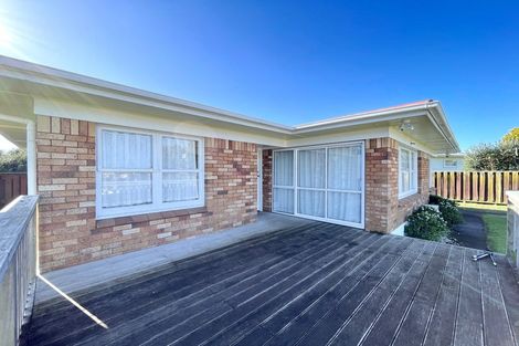Photo of property in 79 Rosehill Drive, Rosehill, Papakura, 2113