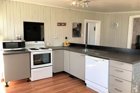 Photo of property in 48 Burns Street, Milton, 9220