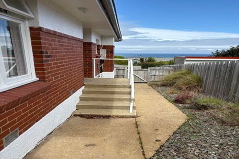 Photo of property in 15 Seaview Terrace, Kew, Dunedin, 9012