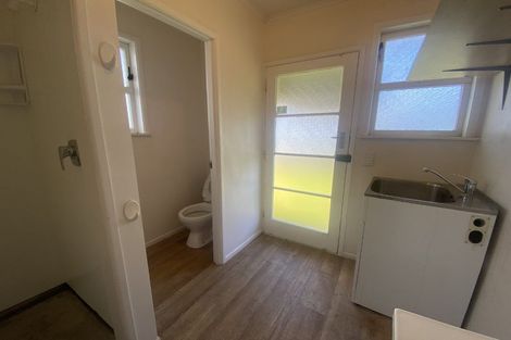 Photo of property in 8 Robinson Avenue, Holdens Bay, Rotorua, 3010