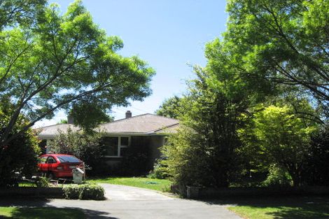 Photo of property in 302 Memorial Avenue, Burnside, Christchurch, 8053