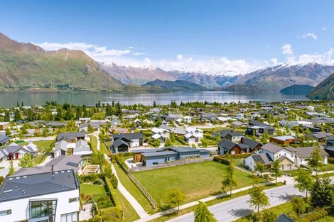 Photo of property in 49 Forest Heights, Wanaka, 9305