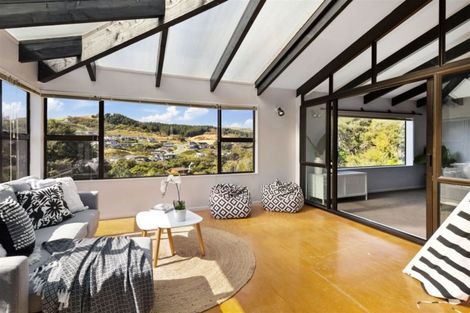 Photo of property in 25 Exploration Way, Whitby, Porirua, 5024