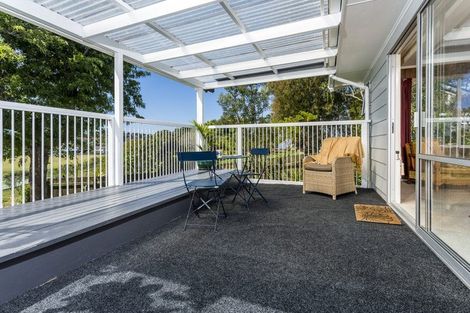 Photo of property in 103 Becroft Drive, Forrest Hill, Auckland, 0620