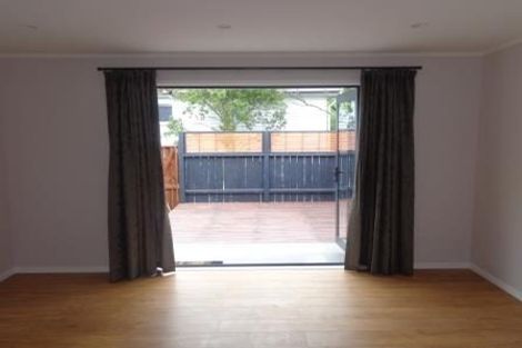 Photo of property in 3/44 Rua Road, Glen Eden, Auckland, 0602