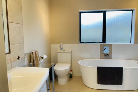 Photo of property in 1/28 Bernie Edwards Place, Botany Downs, Auckland, 2010