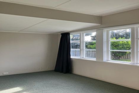 Photo of property in 106 Cambridge Terrace, Fairfield, Lower Hutt, 5011