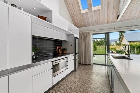 Photo of property in 23 The Dunes, Cromwell, 9310