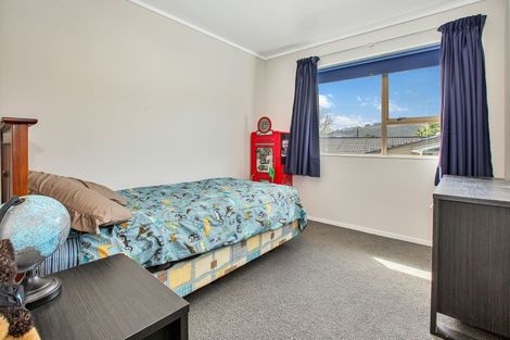 Photo of property in 2 Harold Grove, Stokes Valley, Lower Hutt, 5019