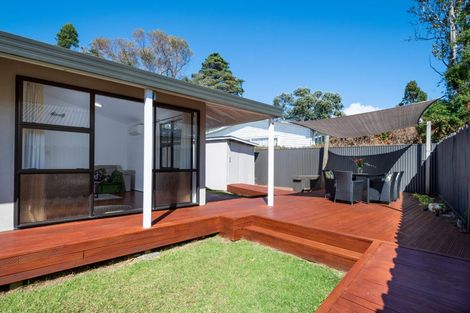 Photo of property in 1/283 Royal Road, Massey, Auckland, 0614