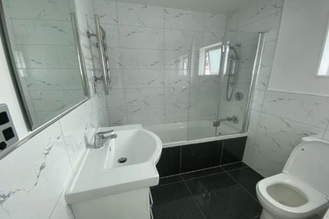 Photo of property in 1 Sohum Place, Manukau, Auckland, 2104