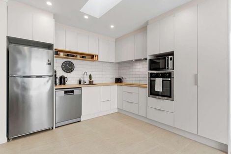 Photo of property in 20 Orona Place, Takanini, 2112