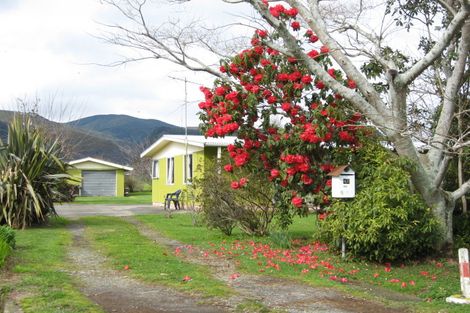 Photo of property in 42 Park Avenue, Takaka, 7110