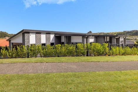 Photo of property in 4 Rochfort Crescent, Pyes Pa, Tauranga, 3112