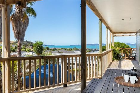 Photo of property in 4 Robinia Place, Snells Beach, 0920