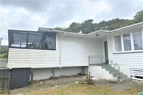 Photo of property in 65 Thomas Street, Stokes Valley, Lower Hutt, 5019