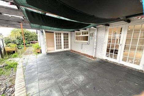 Photo of property in 23 Serrita Avenue, Sunnyhills, Auckland, 2010