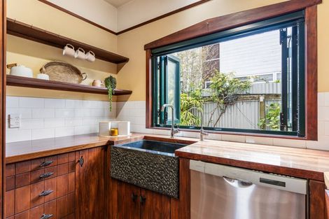 Photo of property in 2b Terrace Avenue, Mount Maunganui, 3116