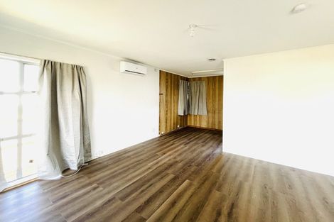 Photo of property in 16 Oratu Place, Manurewa, Auckland, 2102