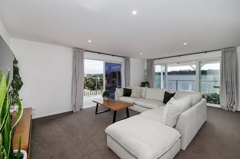 Photo of property in 12a Waterview Place, Haruru, 0204