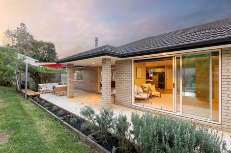 Photo of property in 24 Gavinike Place, Waimauku, 0812